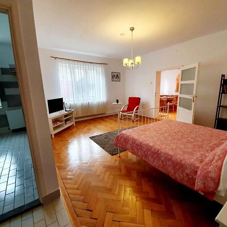 Luk Old Town Apartment Sibiu Eksteriør bilde