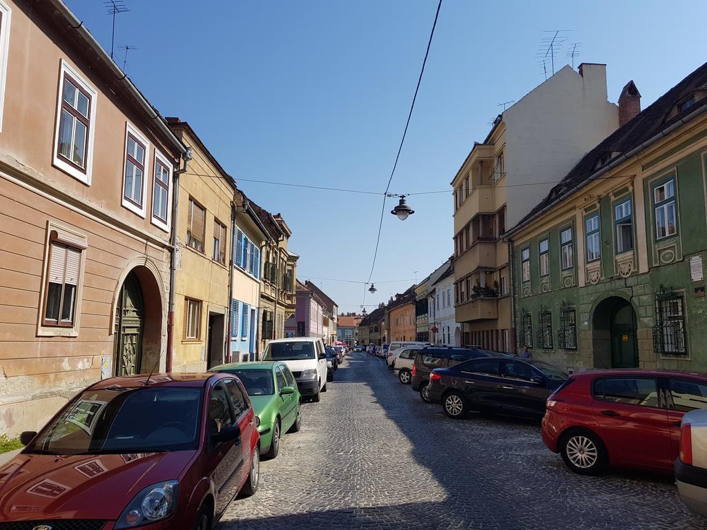 Luk Old Town Apartment Sibiu Eksteriør bilde